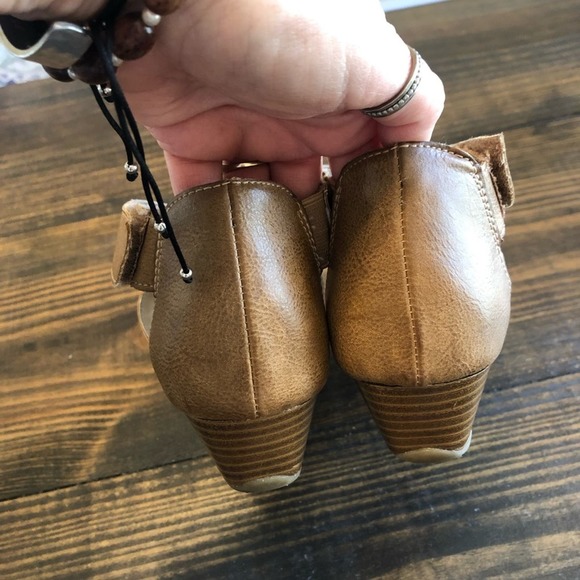 A2 Heelrest Aerosoles Comfort Brown Strapy Sandal Stacked Heel Woman’s 7.5 - Picture 4 of 10